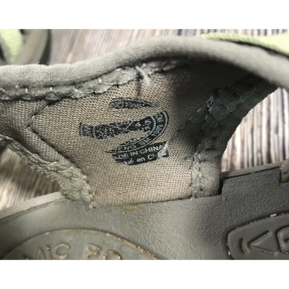 Keen Whisper Slip On Bumper Toe Hiking Sandals - Picture 8 of 10